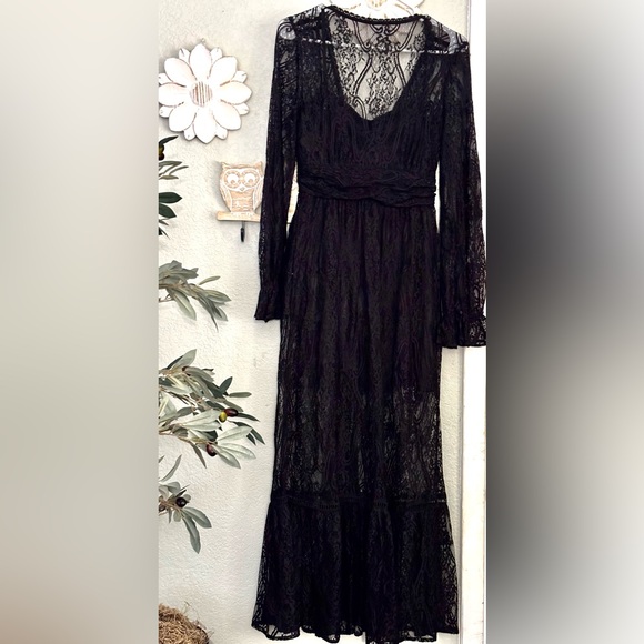 Shyanne Elegant Western Black Lace midi Dress | Size: S | Color: Black - Picture 7 of 12